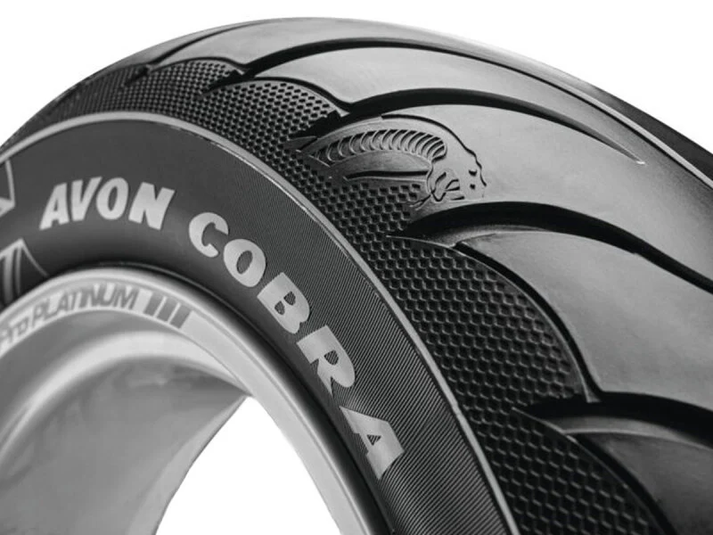 Avon Cobra Chrome AV92 Rear Tire - 200/60R16 79V 1DK