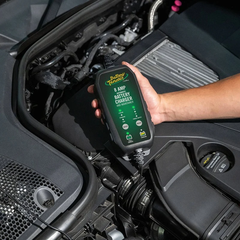 Battery Tender 8A Power Tender Selectable 12V Battery Charger