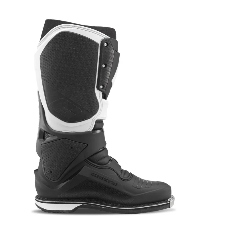 Gaerne SG22 Boot Black/White Size - 9 - Image 2