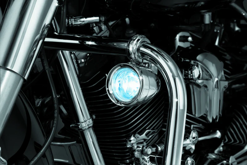 Kuryakyn Engine Guard Mounted Drive Light - Image 2