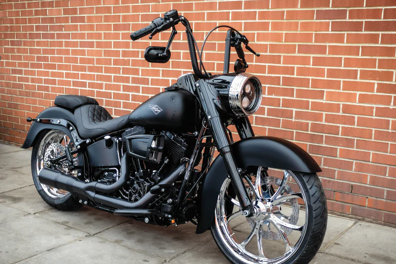 Kuryakyn Heavy Industry Grips Throttle-By-Wire Black - Image 2