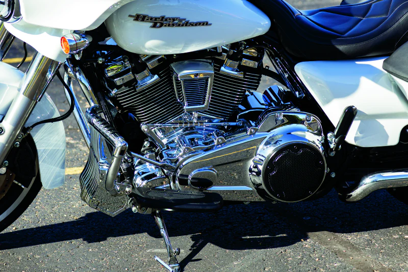 Kuryakyn Hypercharger ES Horn Cover Chrome - Image 3