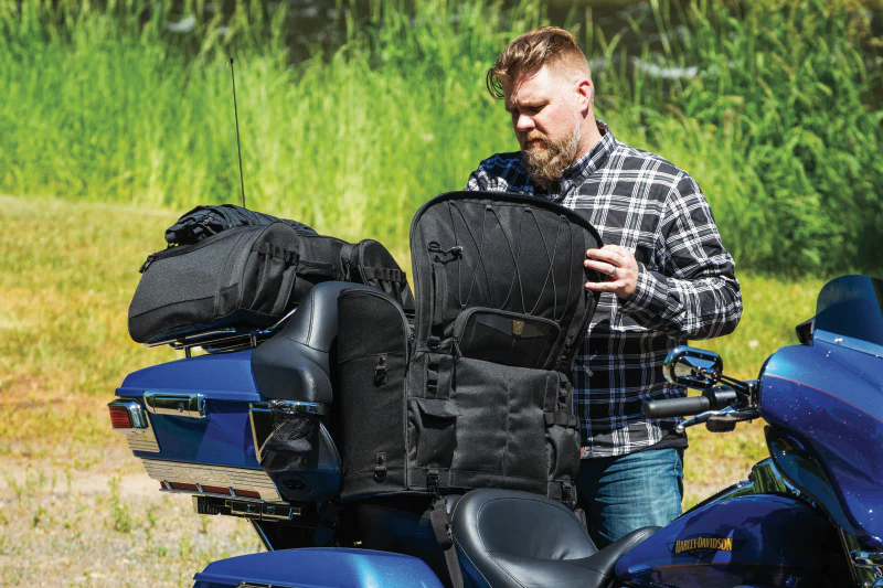 Kuryakyn Momentum Hitchhiker Trunk Rack Bag - Image 3