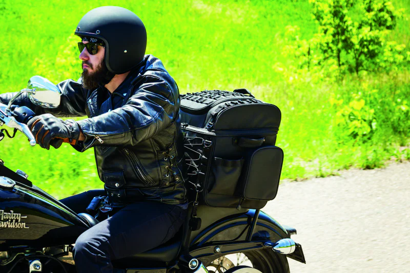 Kuryakyn Momentum Vagabond Bag - Image 9