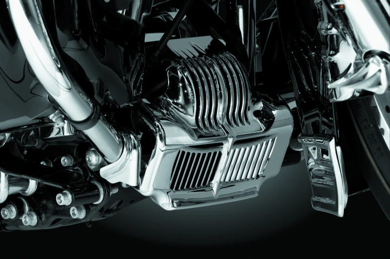 Kuryakyn Oil Cooler Cover 11-16 Touring Chrome - Image 2