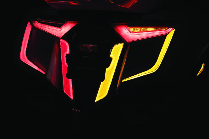 Kuryakyn Omni L.E.D Rear Fender Cover 18-20 GL1800 Satin Black - Image 4