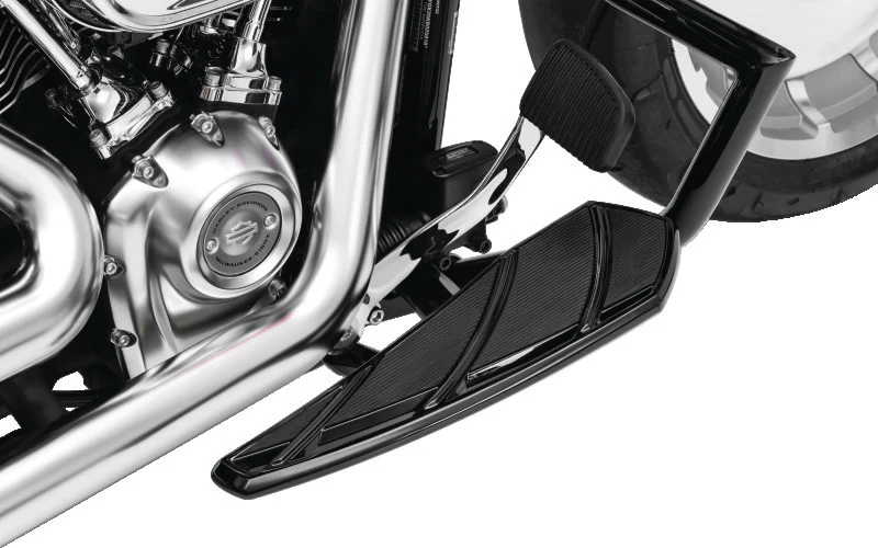 Kuryakyn Phantom Floorboards for Harley-Davidson Black - Image 4