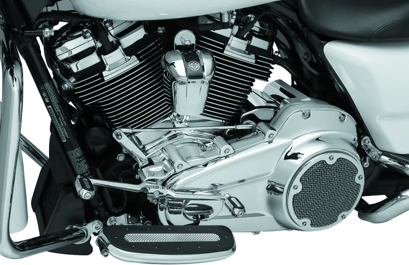 Kuryakyn Precision Spark Plug Cover Milwaukee-8 Chrome - Image 3