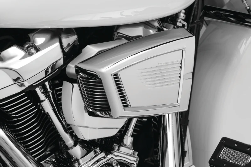Kuryakyn Servo Cover Milwaukee-8 With Kuryakyn Air Cleaners Black - Image 6