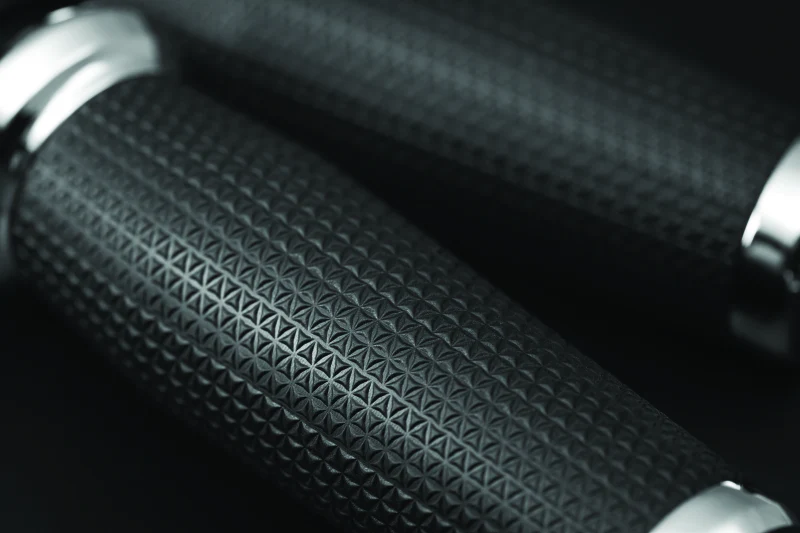 Kuryakyn Thresher Grip Metric Chrome - Image 2