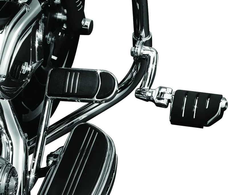 Kuryakyn Longhorn Trident Dually Offset Highway Pegs 1-1/4 in Clamp Chrome - Image 2