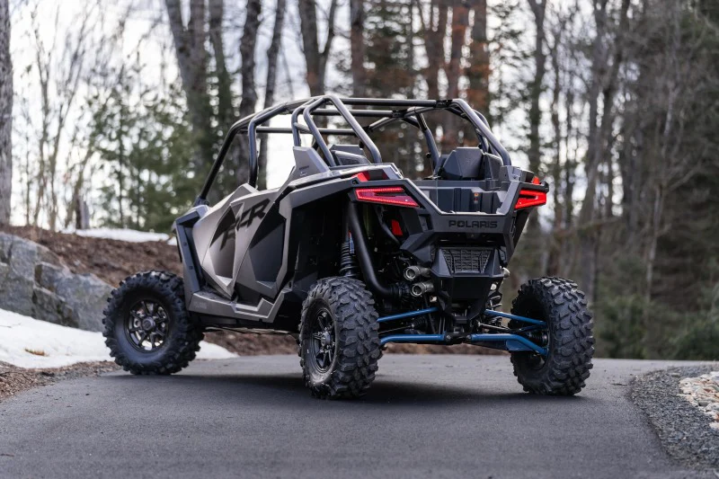 MBRP 20-22 Polaris RZR Pro XP 2.5in Slip-On Active Exhaust Dual Out - Image 4