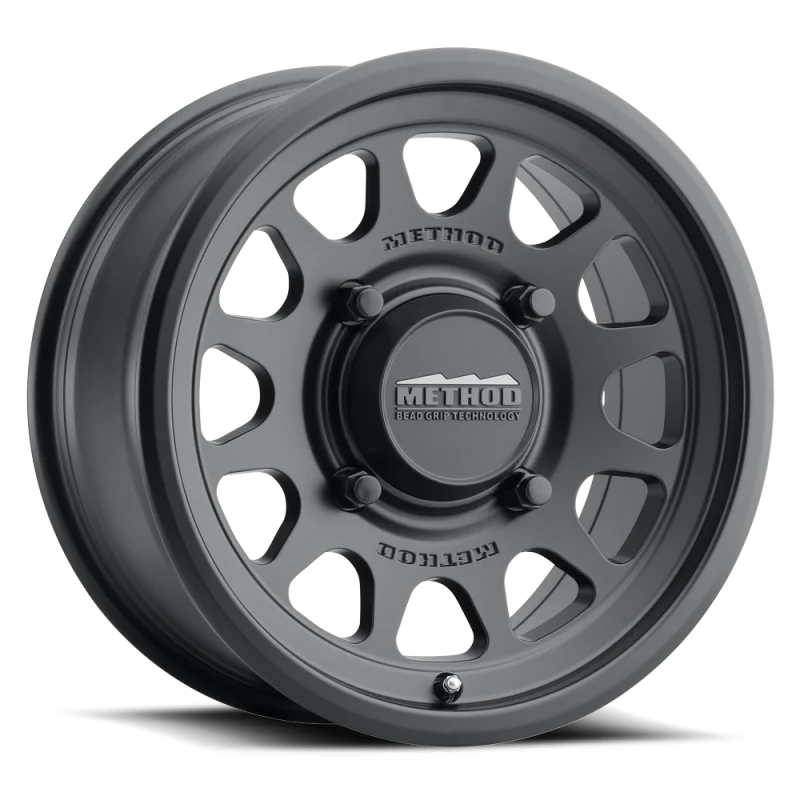 Method MR414 Bead Grip 15x7 / 5+2/38mm Offset / 5x4.5 / 76mm CB Matte Black Wheel