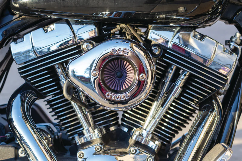 S&S Cycle 08-16 Touring/16-17 Softail Models Stealth Air Stinger Kit w/ Chrome Teardrop - Image 3